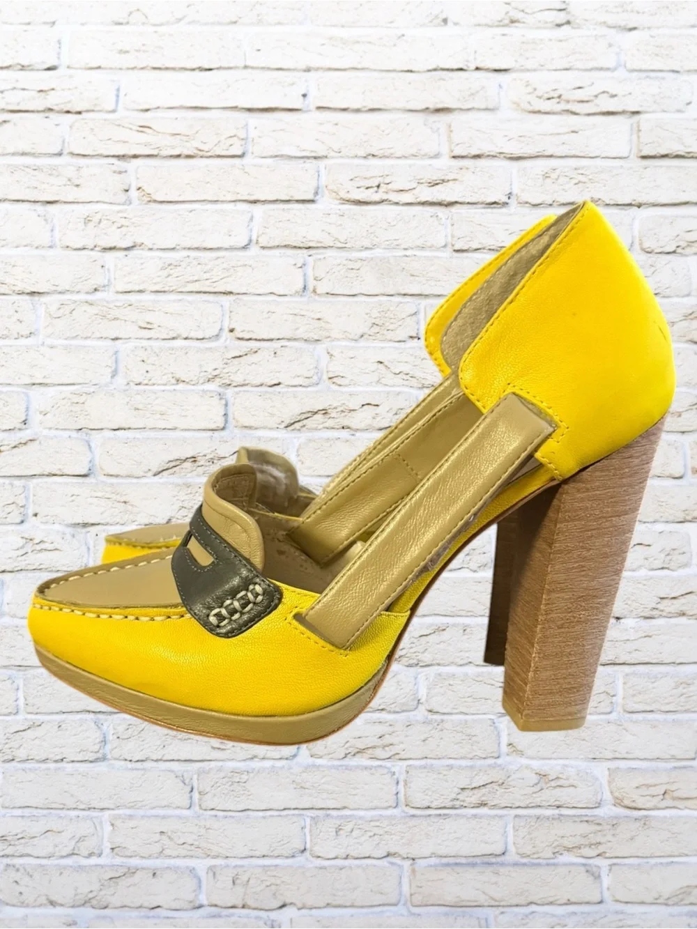 PLOMO Leather Yellow Heel Loafer Pumps - Dolce Gabana Dupes - Size 41 10-10.5